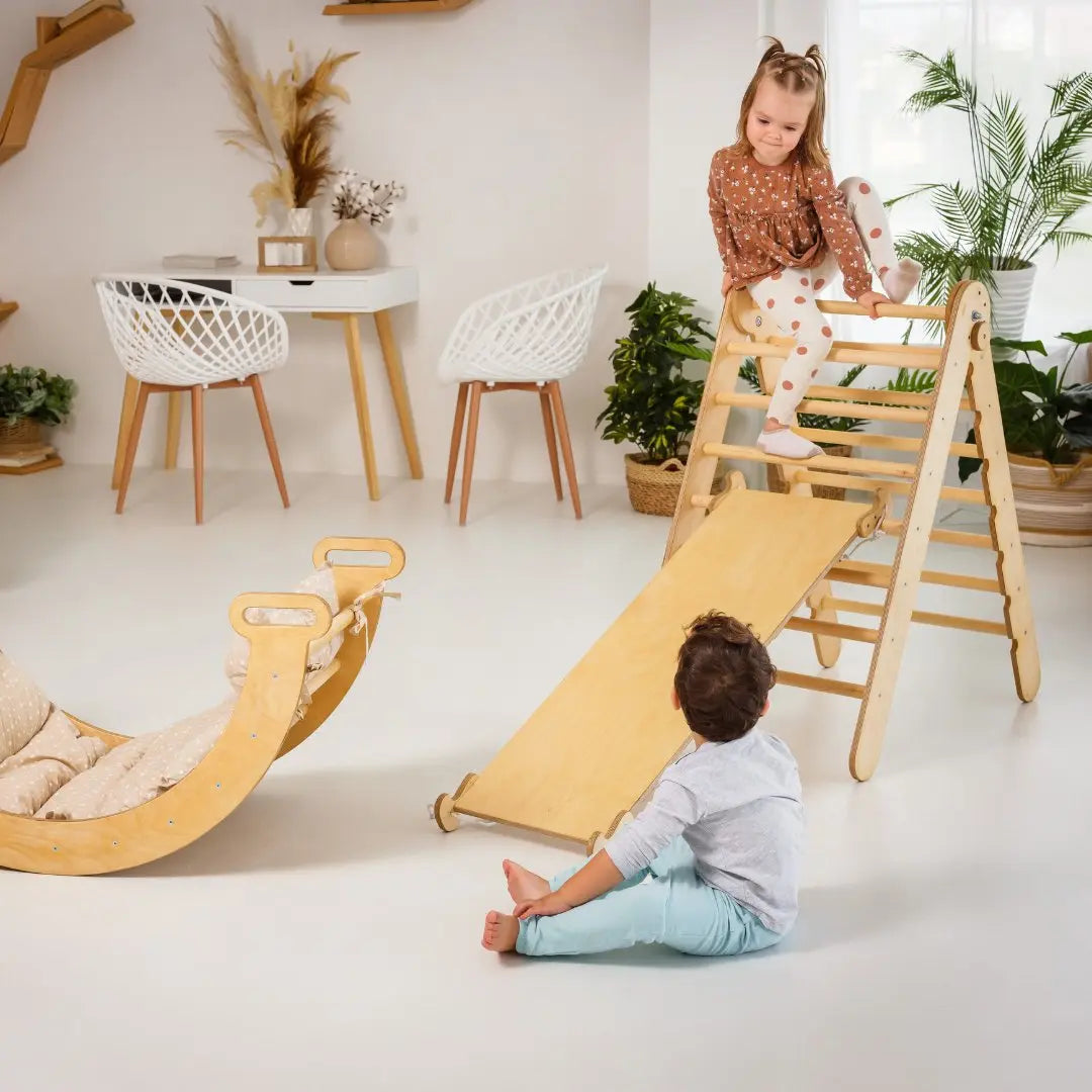 Montessori Play
